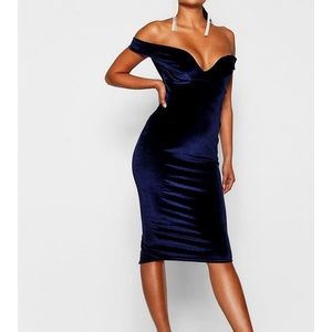 NWT Boohoo Velvet Navy off the Shoulder Dress Sz 6